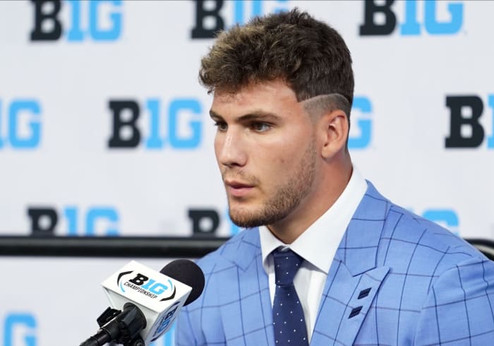 Indiana tight end AJ Barner